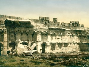 木星寺的一部分，巴勒贝克，1880-1900（photochrom） 作者 瑞士摄影师